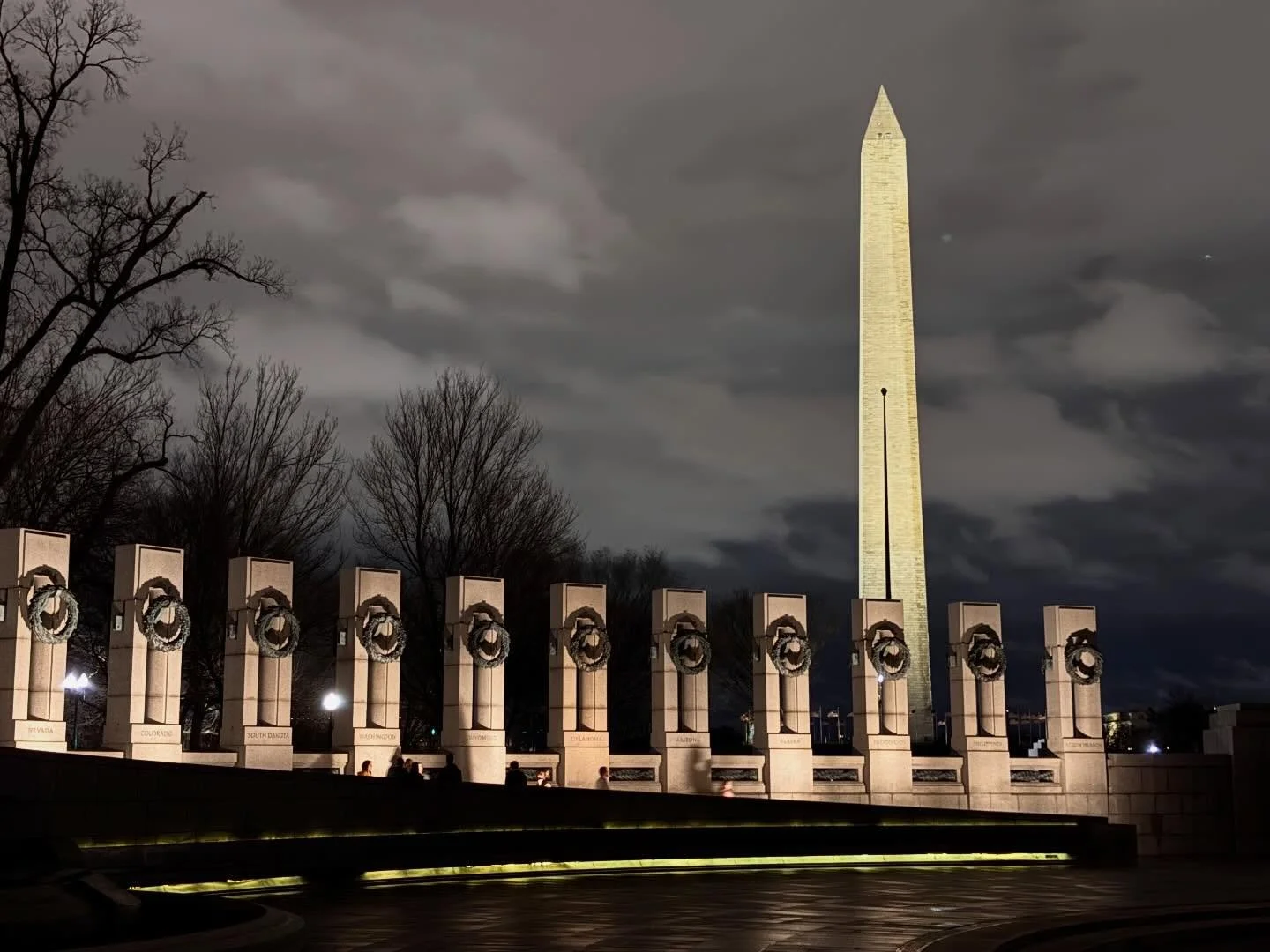 Cheryl &amp; the teen are exploring DC for spring break! 🌸🇺🇸 📜 Ross is holding down the fort in Austin, taking care of the dogs and braving SXSW traffic/crowds for inspections. 🔦🧰 #springbreak #workingdad #atxsmallbusiness #austinrealestate