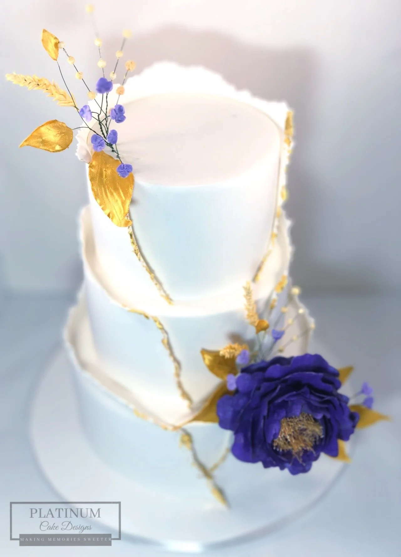 3-tier Wedding Cake Wafer paper Flower Gold Leaf Top.JPG