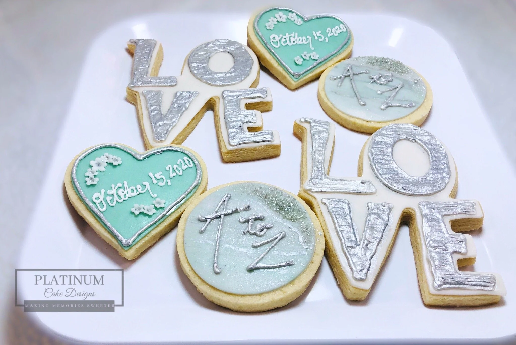 Love_Wedding_Cookie.jpeg