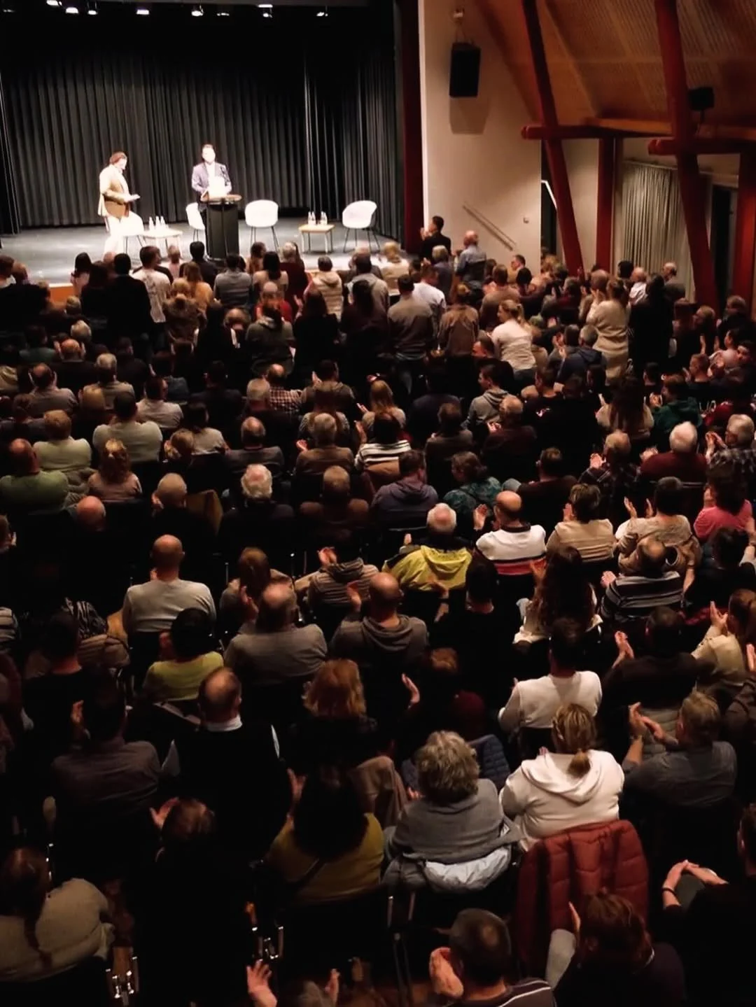 Offizielle Kandidatenvorstellung in NiederstettenWas für ein Abend gestern. 🤩Eine voll besetzte (6).jpg