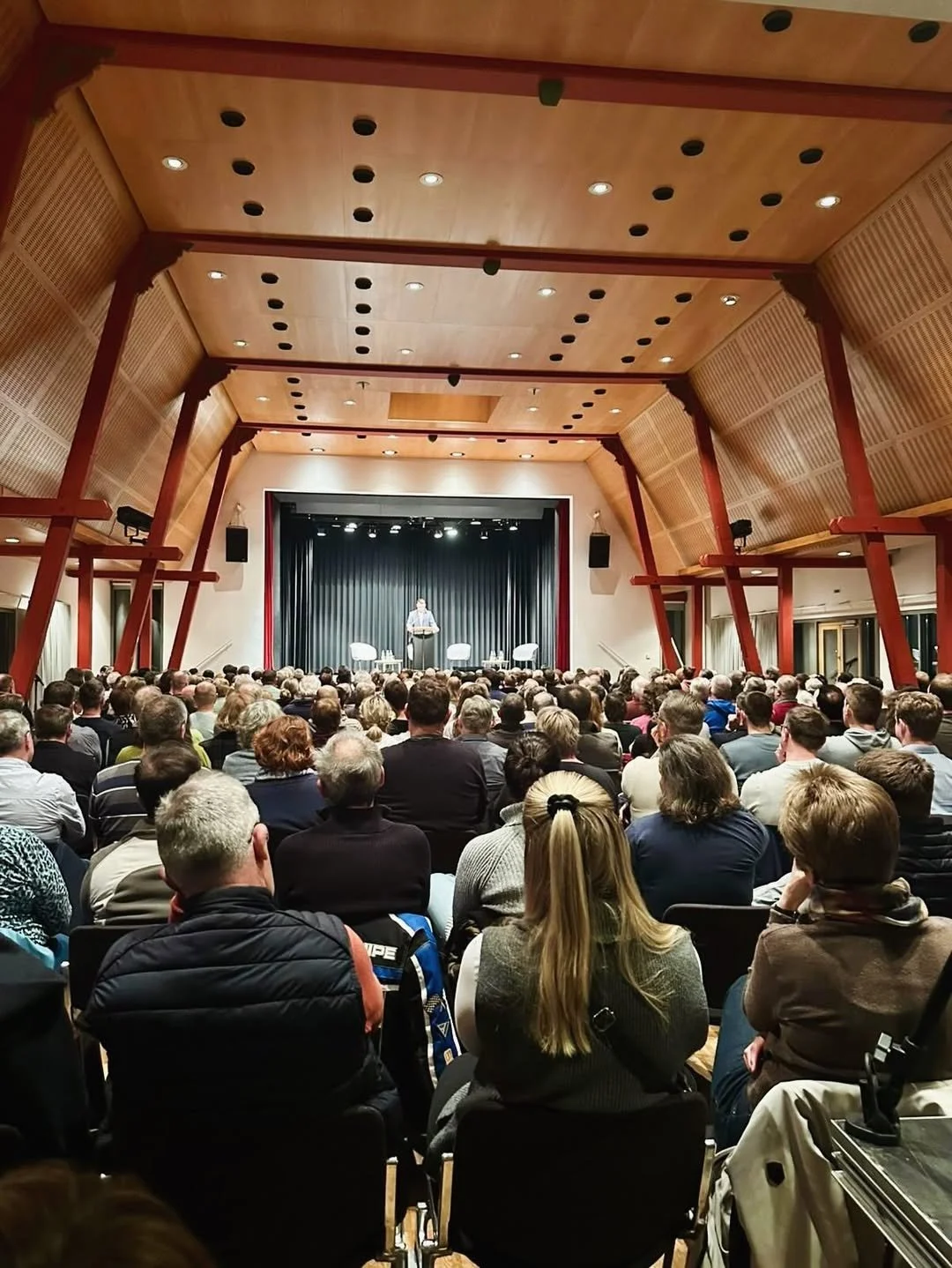 Offizielle Kandidatenvorstellung in NiederstettenWas für ein Abend gestern. 🤩Eine voll besetzte (4).jpg