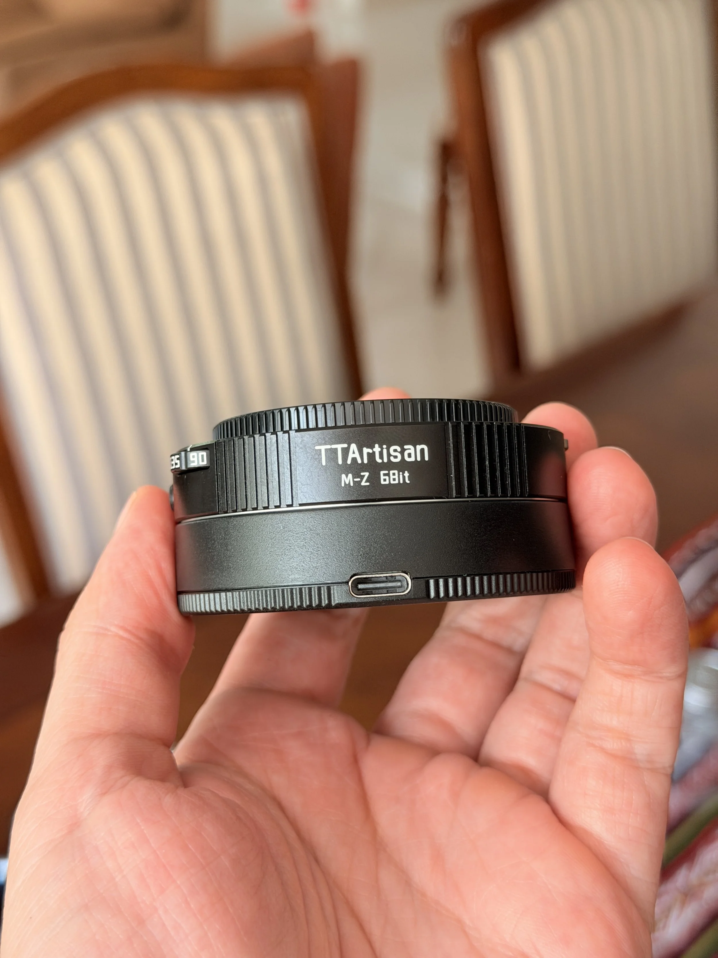 TTArtisan M–Z 6Bit (Leica M a Nikon Z) — EXIF + focal length para IBIS