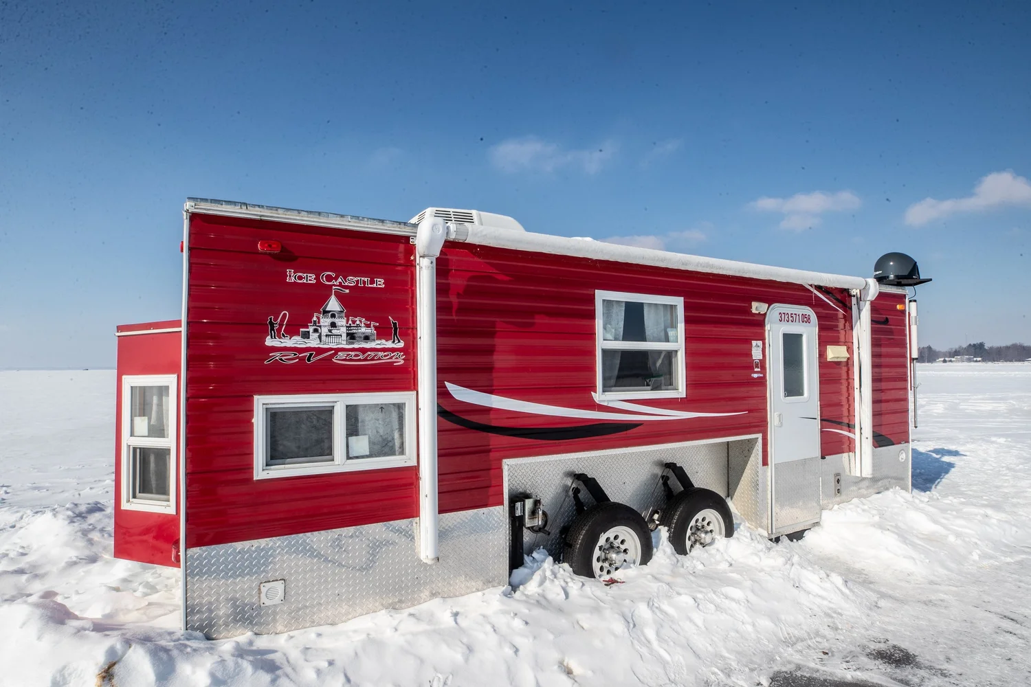 To Rent Fish Fish House Rentals — North Mille Lacs Ice Fishing