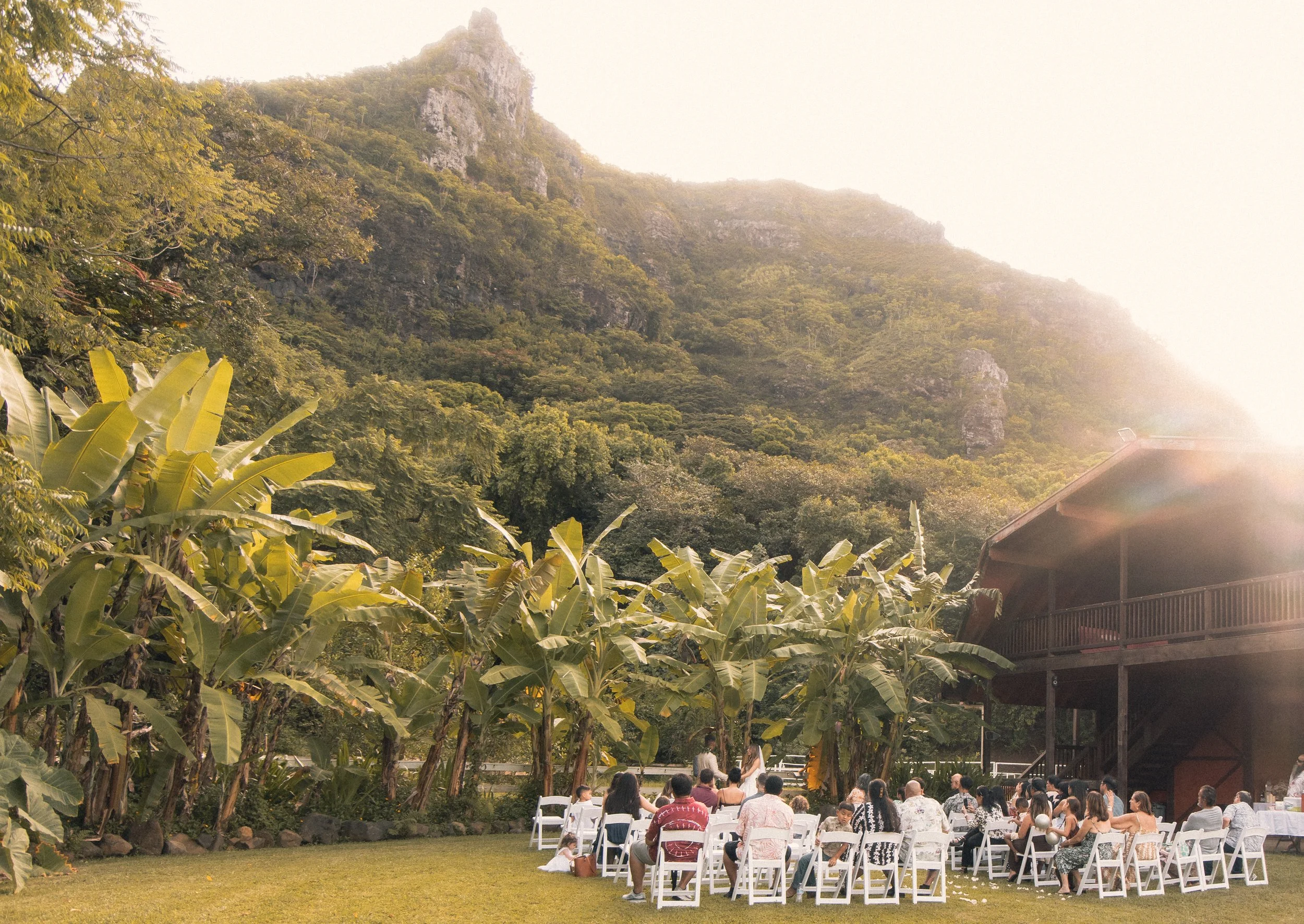 hawaii_wedding_photographer_oahu_couples_engagement-39.jpg