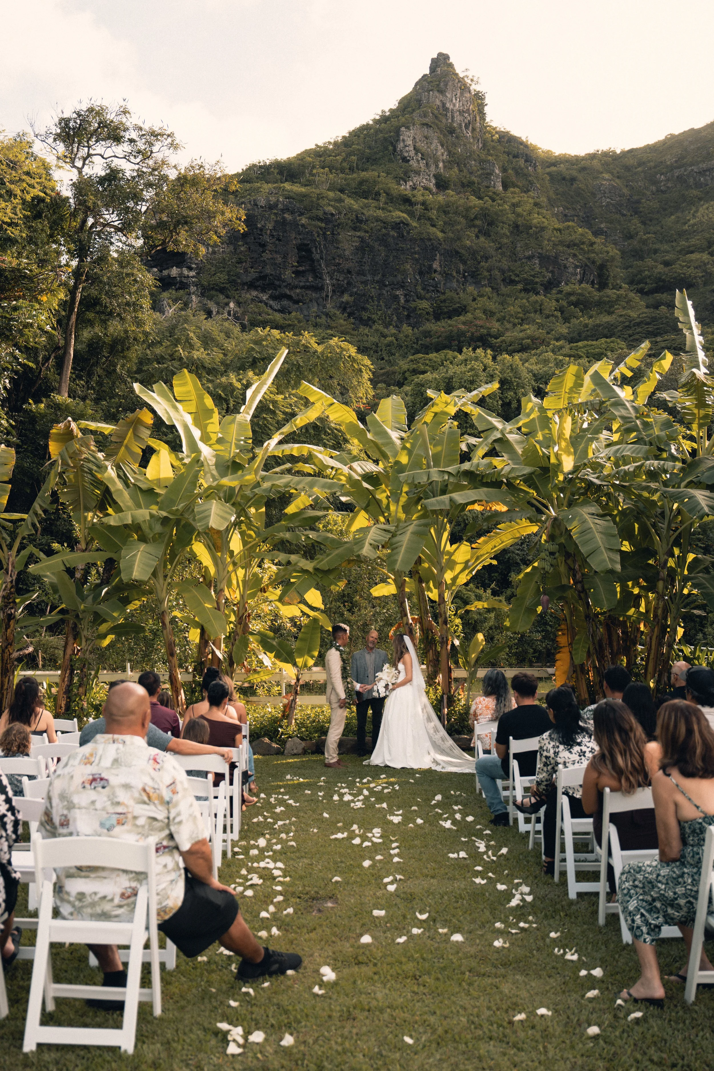 hawaii_wedding_photographer_oahu_couples_engagement-16.jpg