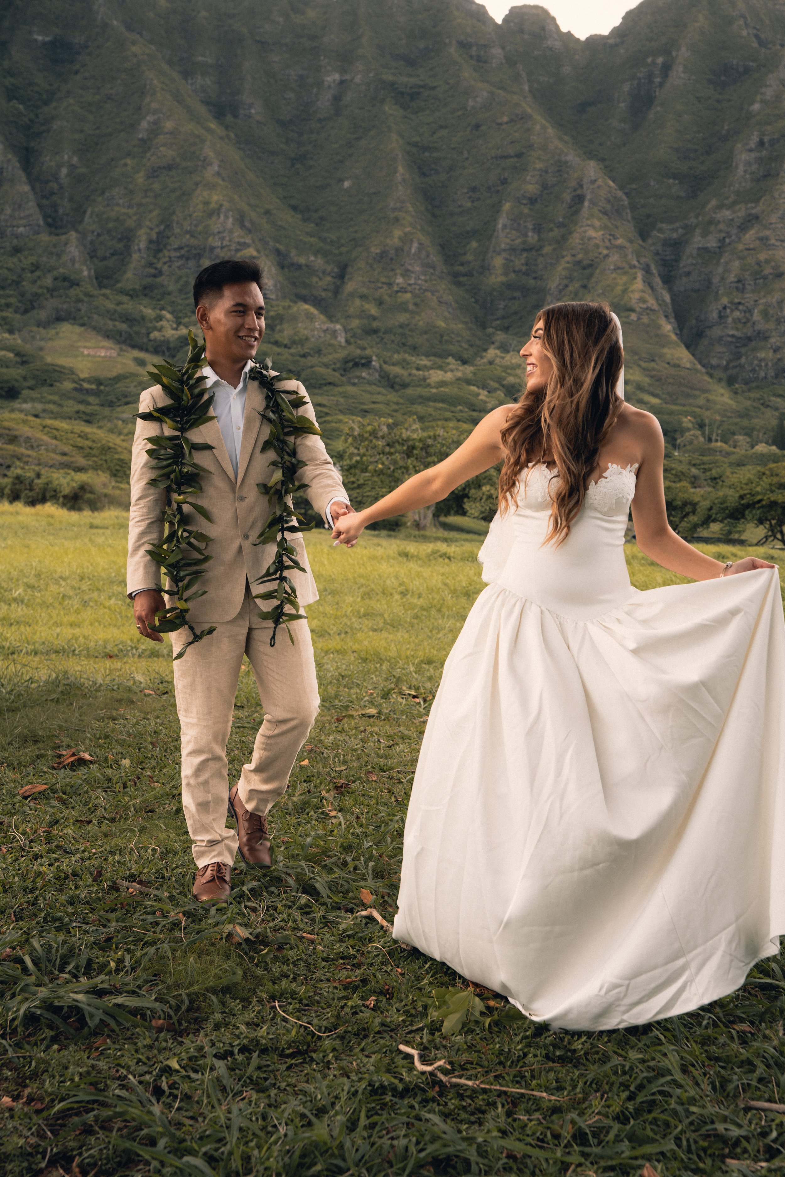 hawaii_wedding_photographer_oahu_couples_engagement-2.jpg