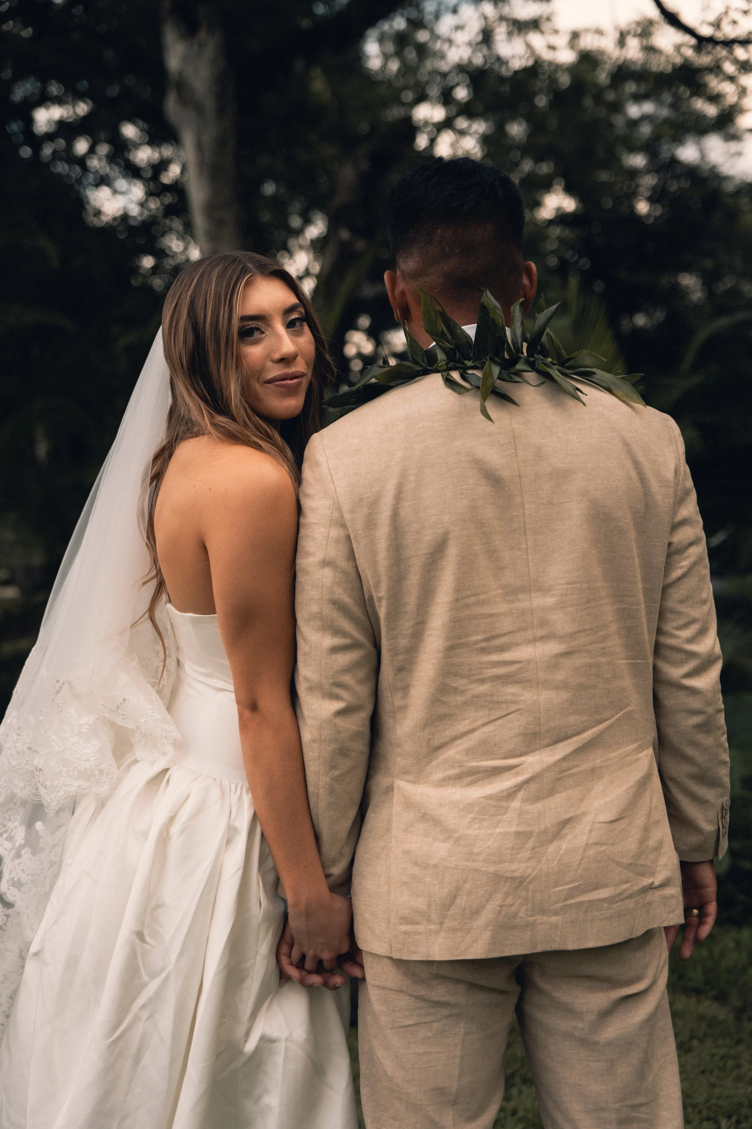 hawaii_wedding_photographer_oahu_couples_engagement-31.jpg