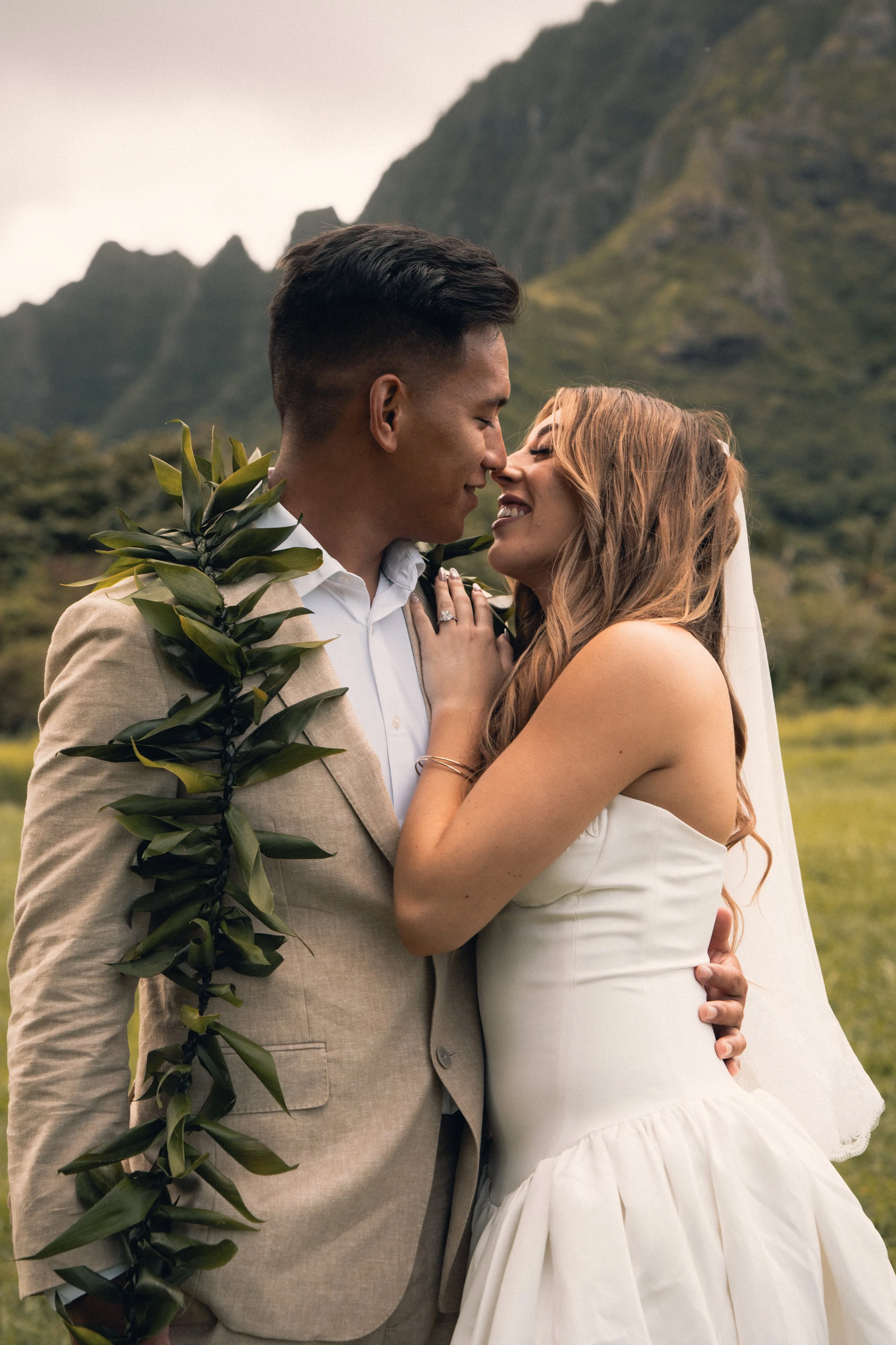 hawaii_wedding_photographer_oahu_couples_engagement-5.jpg