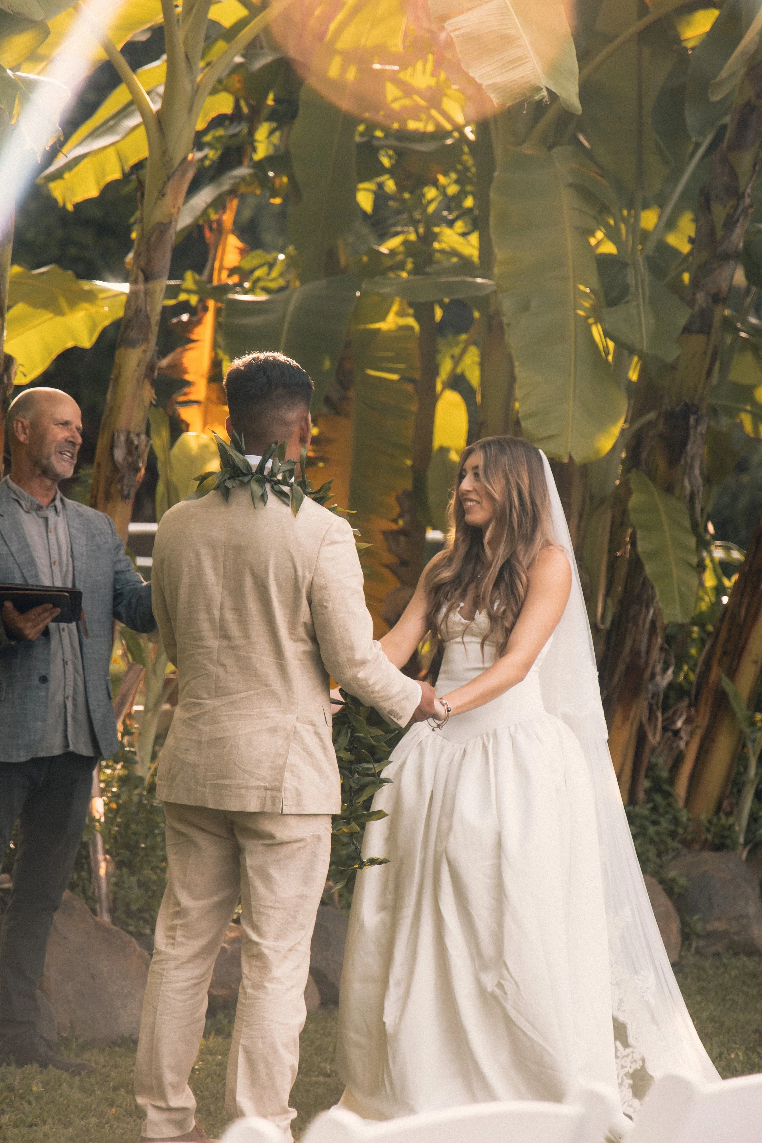 hawaii_wedding_photographer_oahu_couples_engagement-38.jpg