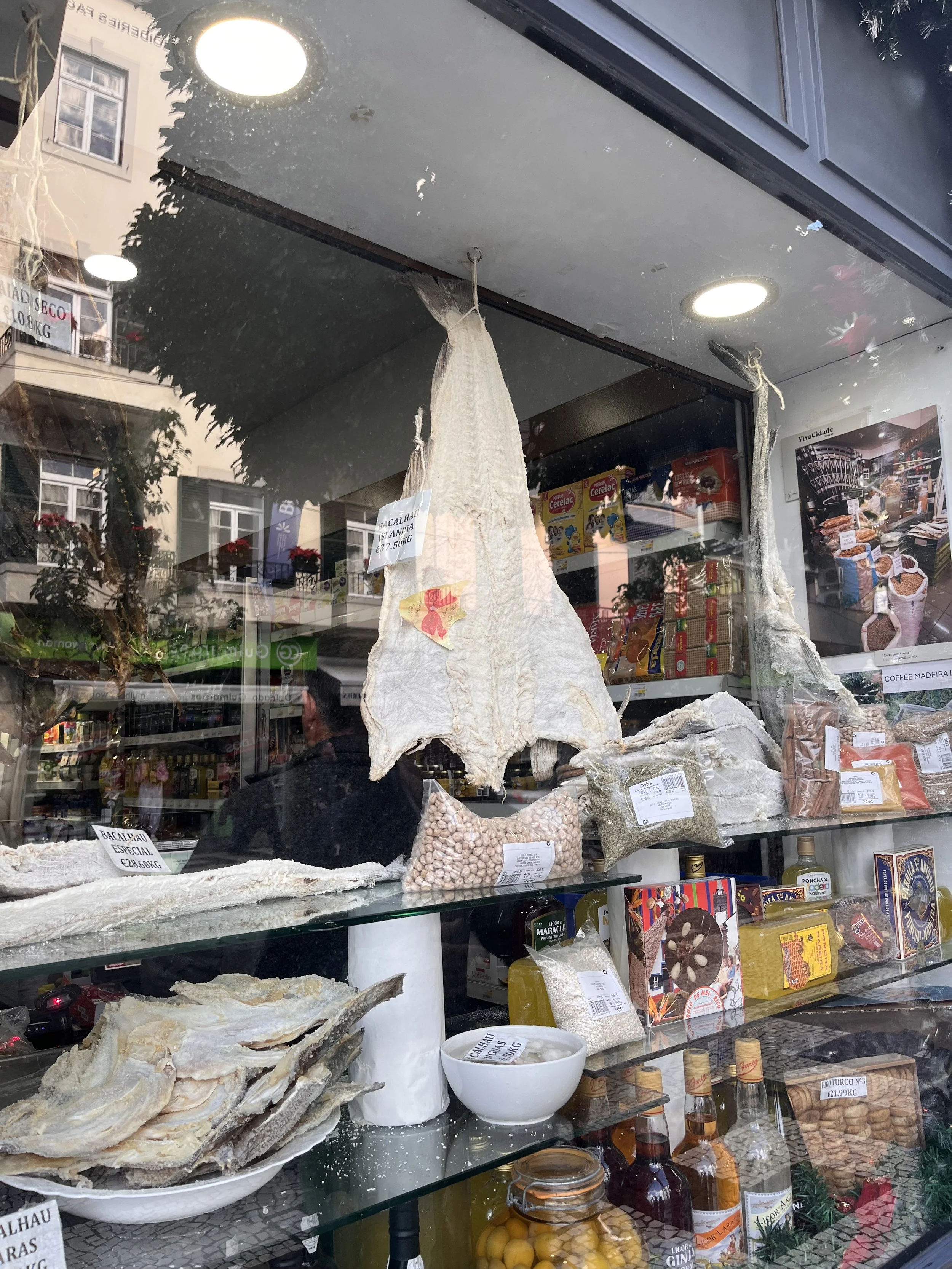 shopping in Funchal: Historical Shops and Modern Stores you Can’t miss