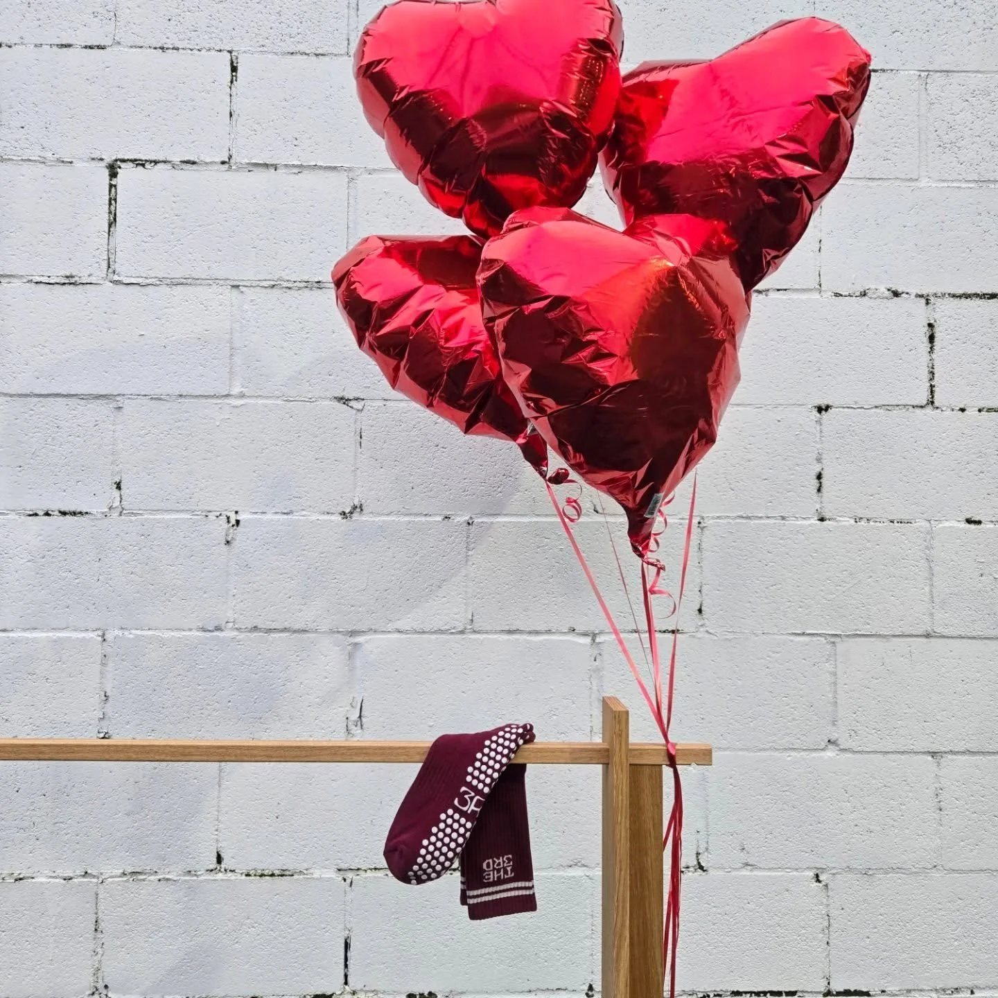 Roses are red, strength is divine, but what's even better? Being first in line. 

Join our community 🌹

Link in bio -