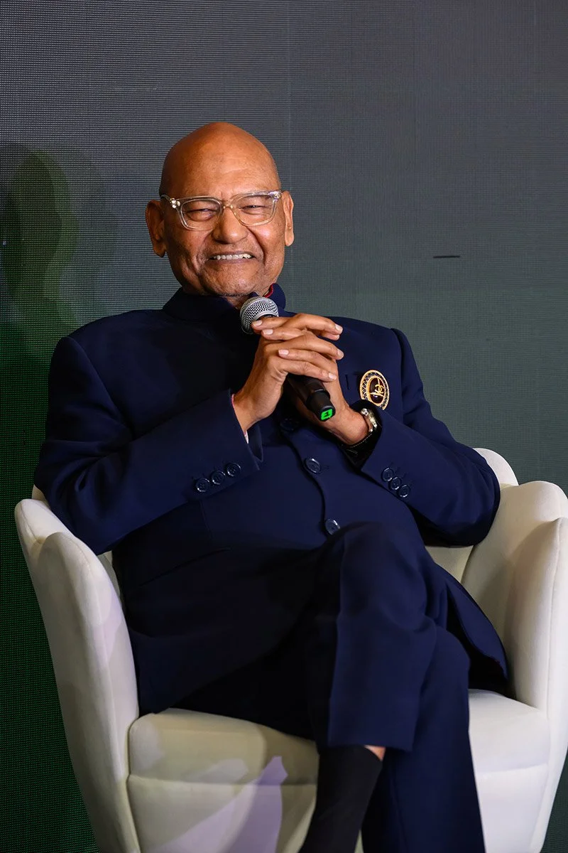 ©UPI-056-NZ8_1926.JPG