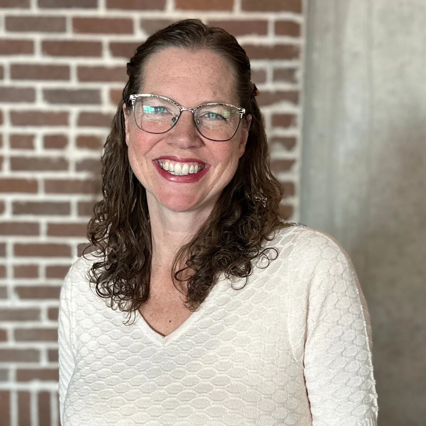 bean square headshot.jpg