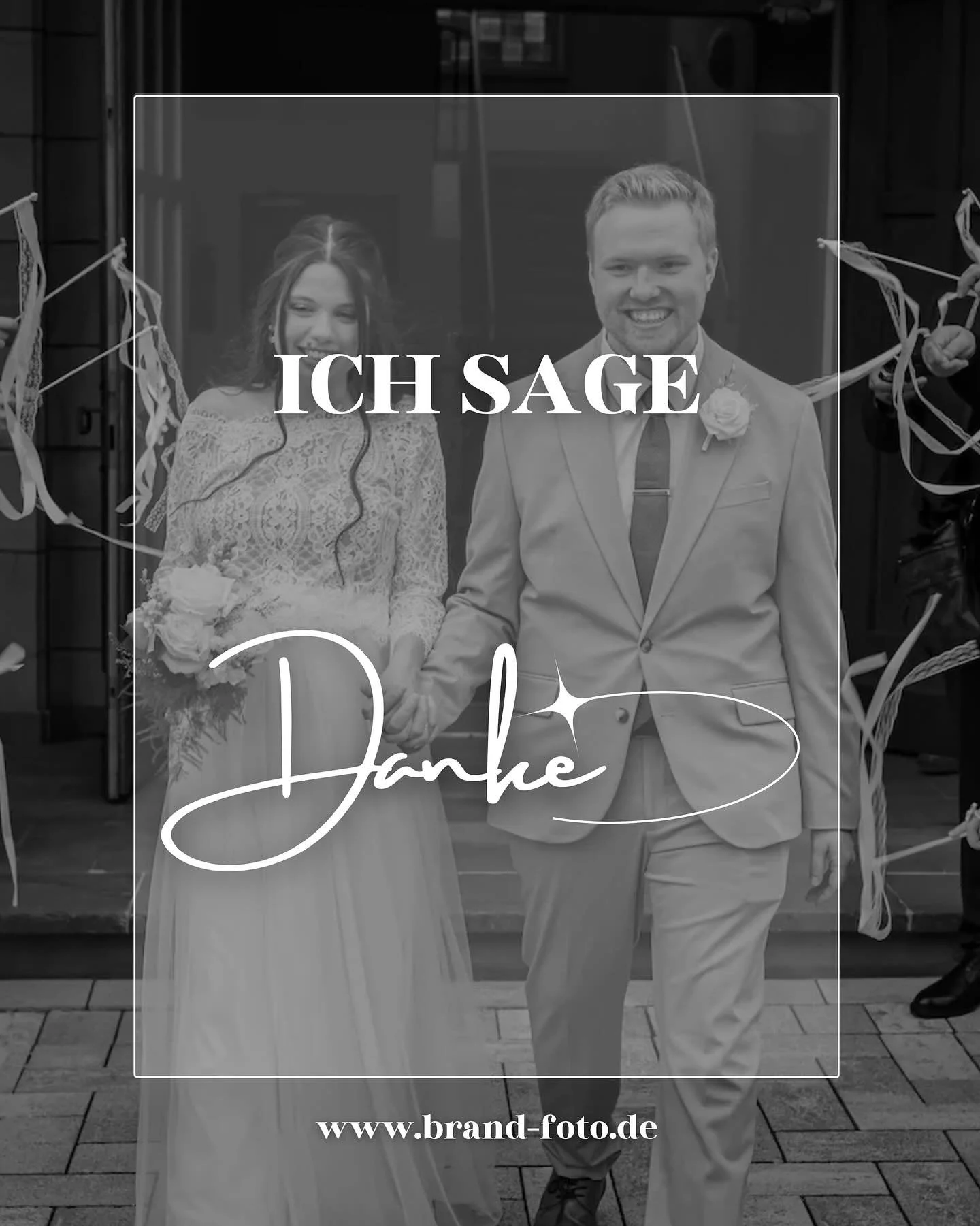 Die letzten beiden Hochzeiten stehen noch aus, aber  schon jetzt wird mir wieder bewusst, wie besonders dieses Jahr war.

14 Paare. 14 Geschichten. 14 Tage voller Emotionen, Liebe und unvergesslicher Momente.

Jedes Paar, jede Geschichte, jeder Tag w