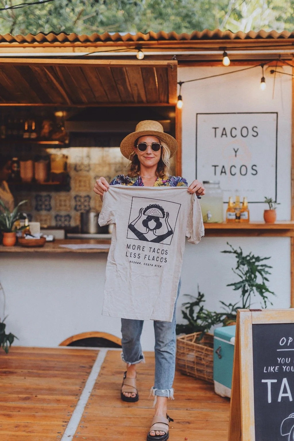 Tacos y Tacos T-Shirts