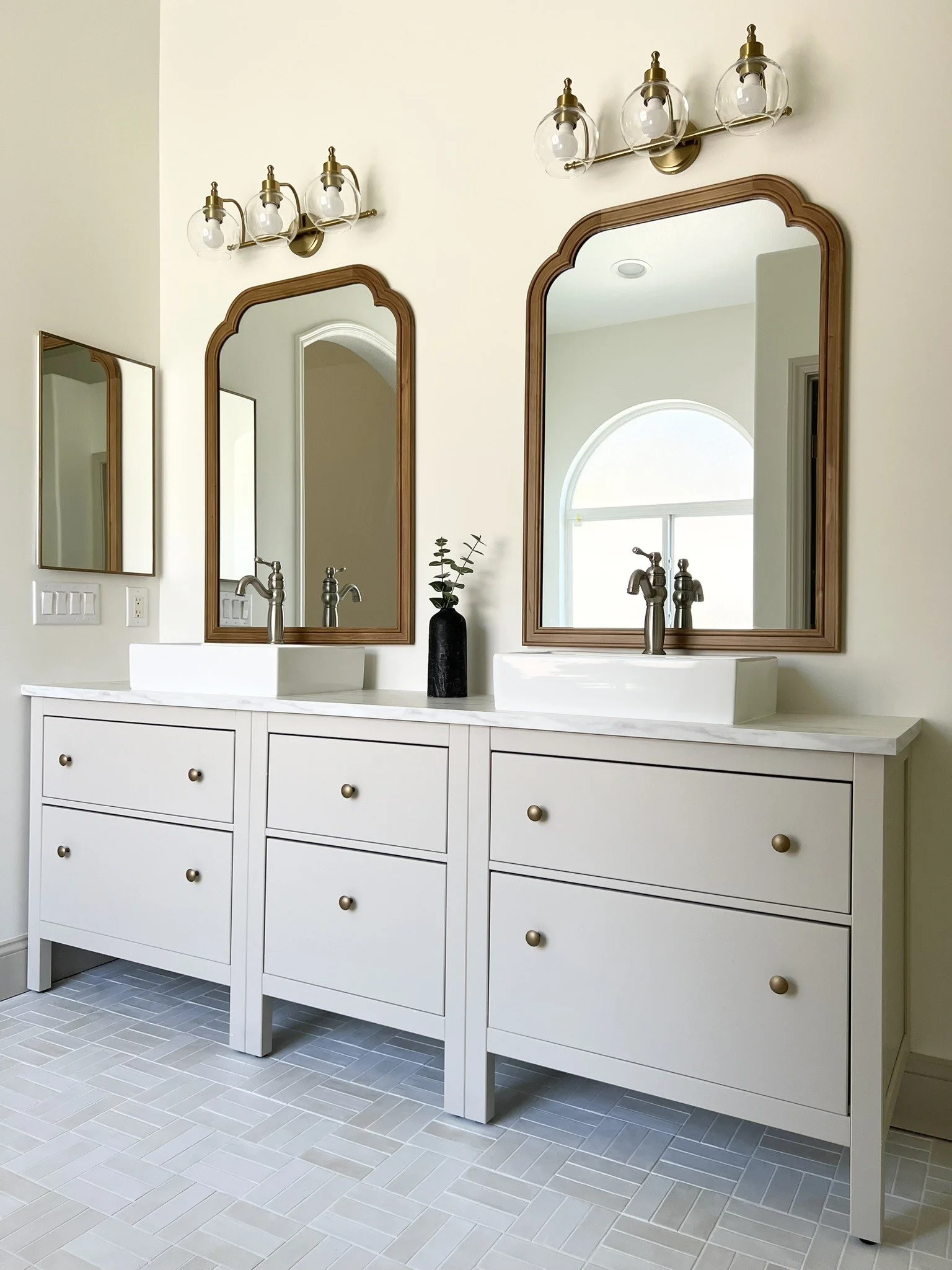 accessible beige bathroom.jpeg