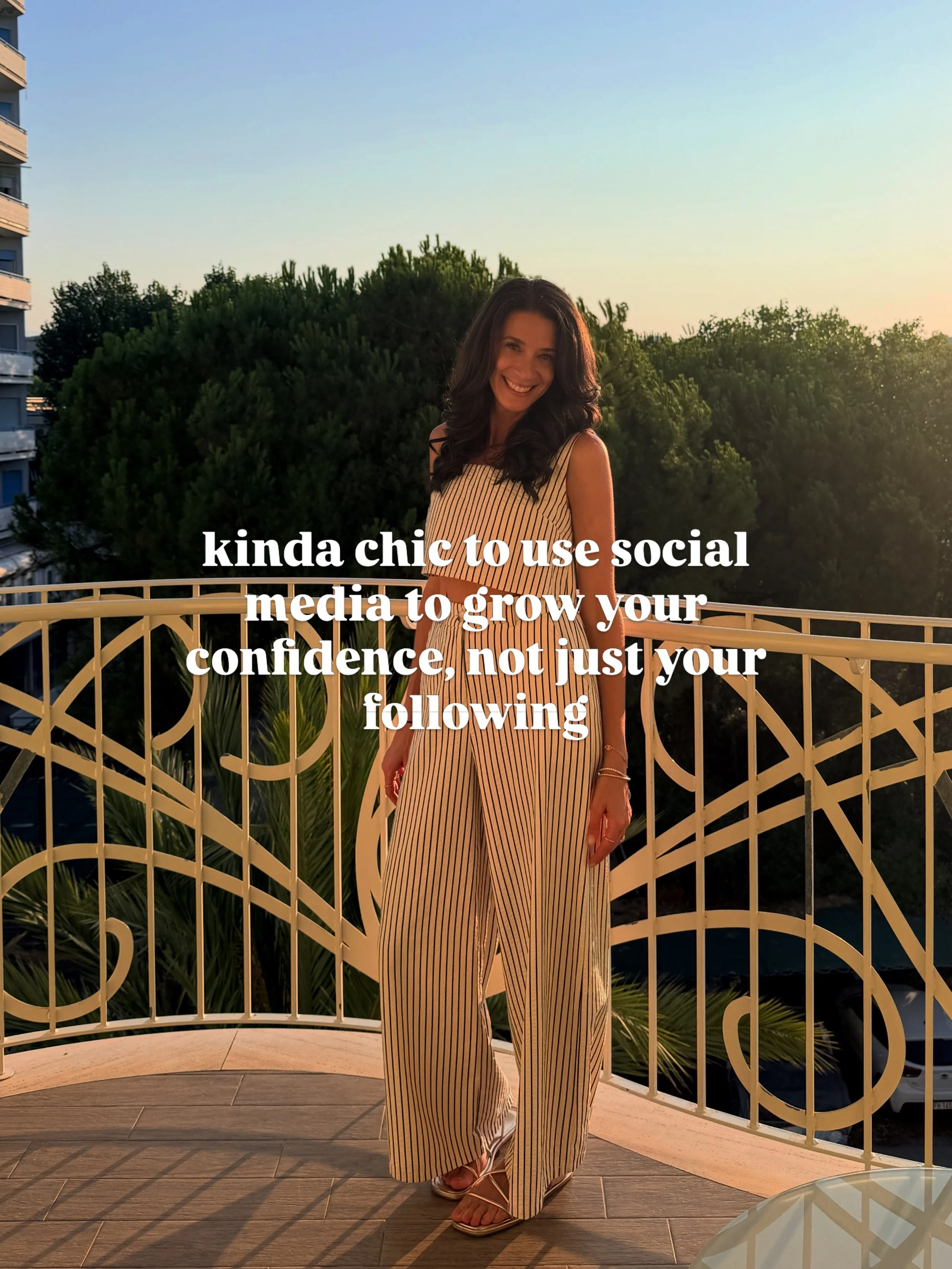 Kinda chic to be YOU.

This trend is so fun, but genuinely, being true to you is the chicest thing you can do 

Reinder that real elegance and chicness is how you make people feel. 💕

What do you consider chic?