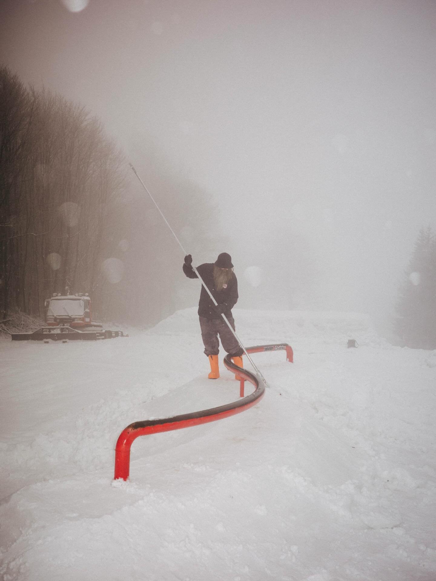 #TheBalkanRun is really happening and we are ready to light it up. Grateful to @snowboyproductions and @stinky_socks for making it possible 🫡
Photos by @mihail_novakov &amp; @veliko.balabanov