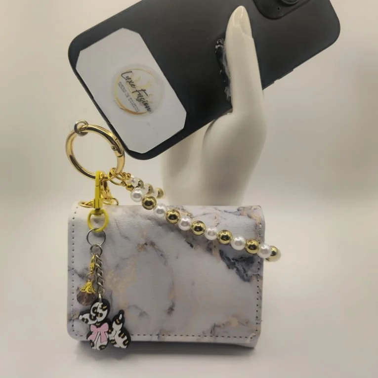 Gold & Glam Flair-De-Luxe