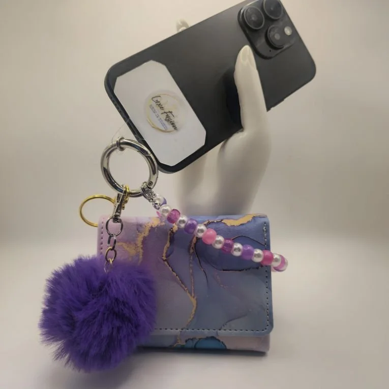 Regal Pom-Pom Flair-De-Luxe