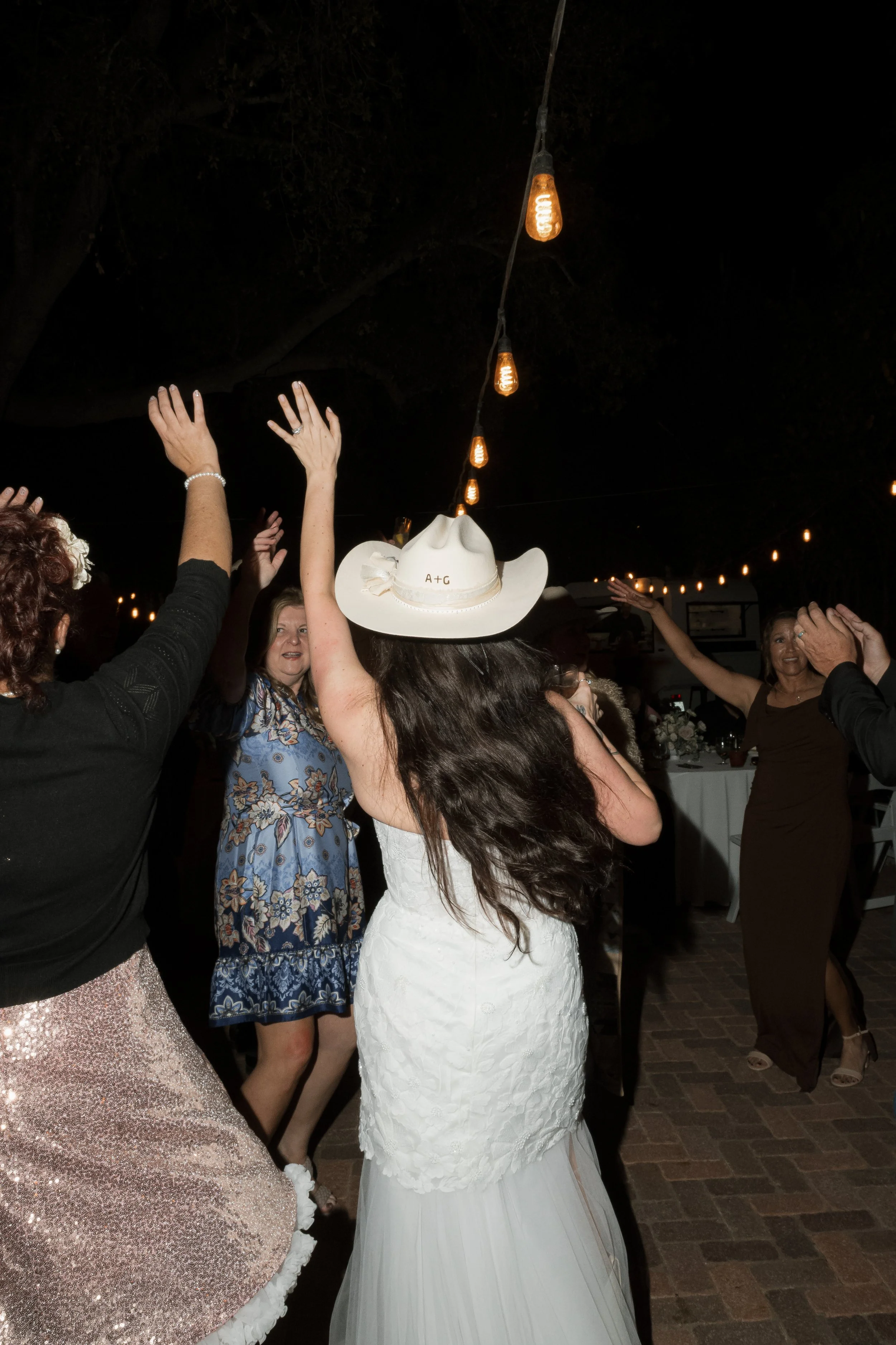 bethanyjoyphotography-G_2bA-Reception-432.jpg