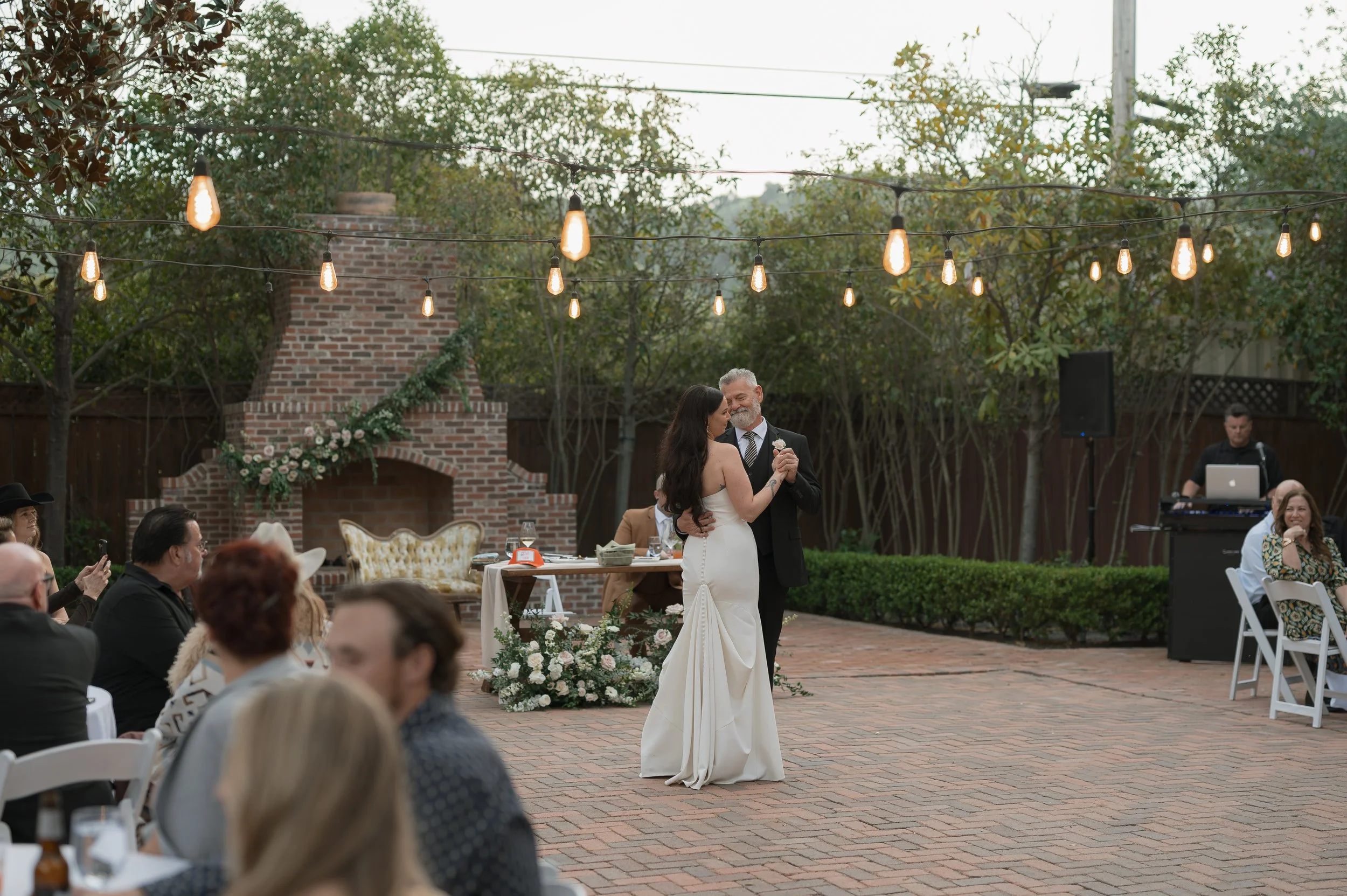 bethanyjoyphotography-G_2bA-Reception-258.jpg