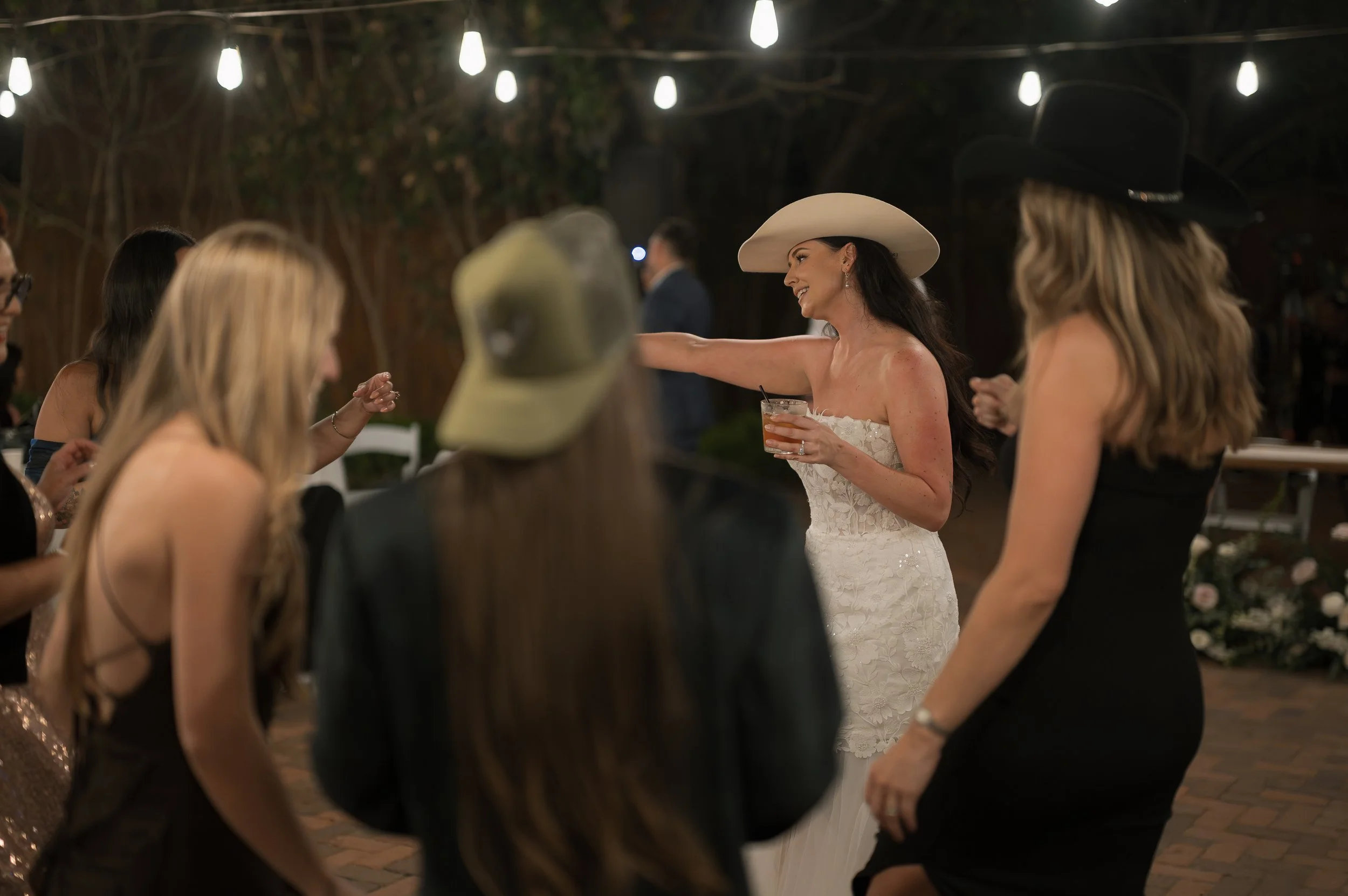 bethanyjoyphotography-G_2bA-Reception-398.jpg