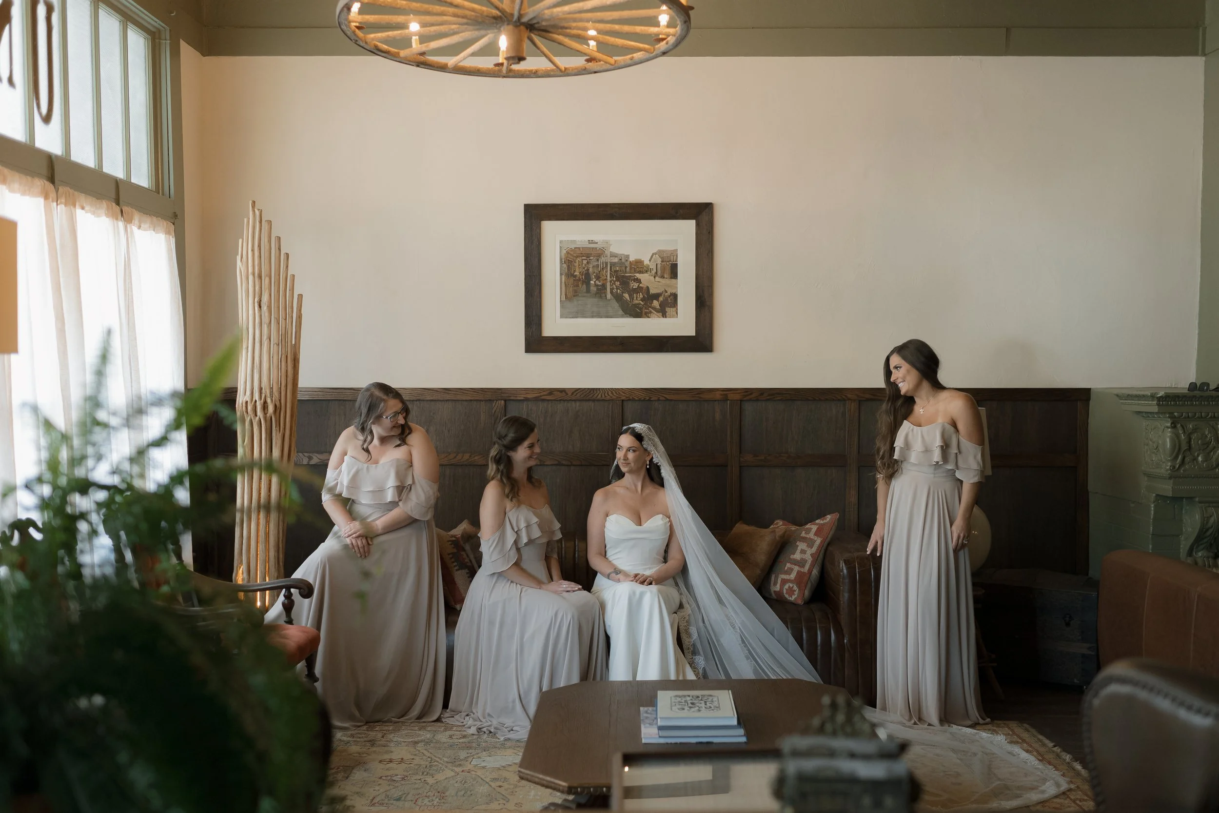 bethanyjoyphotography-G_2bA-WeddingParty-3.jpg