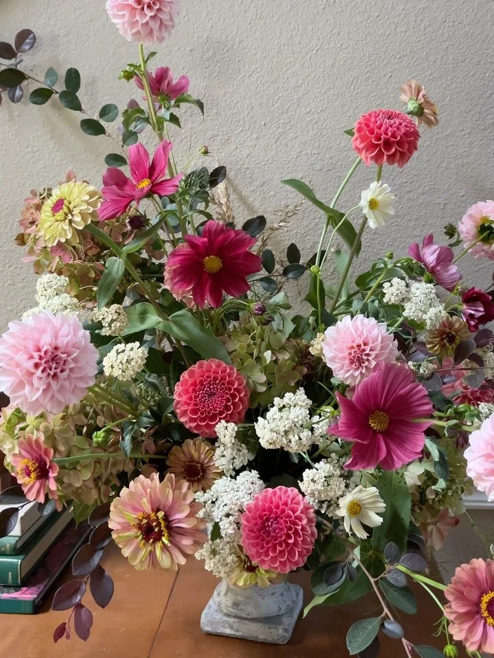 I missed designing so I took my lil clippers and walked around the farm looking for some special little bits to make a couple arrangements for the house🥲

fall flowers | floral arrangement | dahlia garden