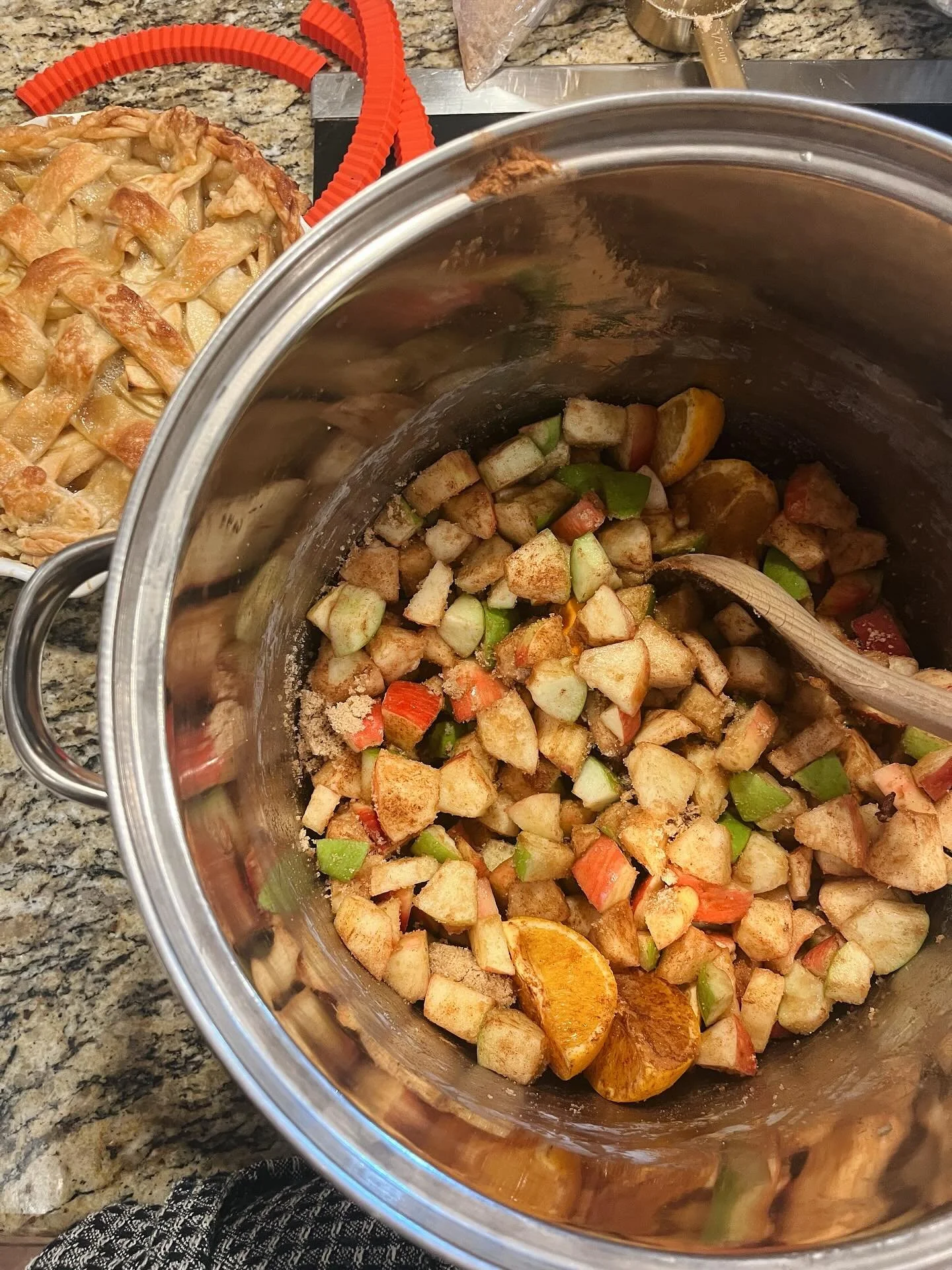 Thanksgiving on the farm🍂🍁🔥🦃🏈 the best, coziest few days with family!!