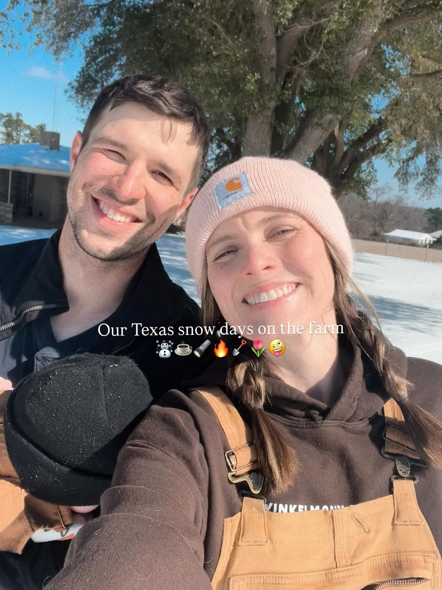 Snow days on a flower farm will take you through a whollllle range of emotions🤪 They&rsquo;re somehow so stressful and so fun and also cozy but kinda scary and also relaxing and exhausting and full of wonder all at the same time!!! But we made it ou