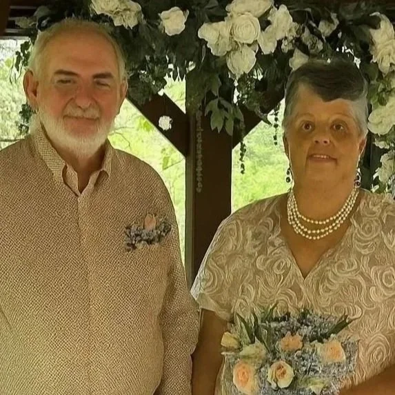 Cliff + Paula 

Such a sweet couple who traveled to the Smoky Mountains to celebrate their love with an intimate elopement. Surrounded by the peaceful beauty of the mountains and soft summer greenery, their ceremony was filled with warmth, laughter, 