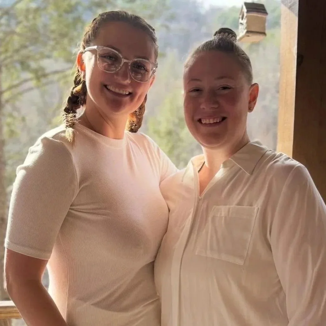 Lauren + Melissa

I had the absolute honor of officiating the wedding of Lauren & Melissa on Sunday 🤍
They were radiant, and their love was so warm and deeply felt. 