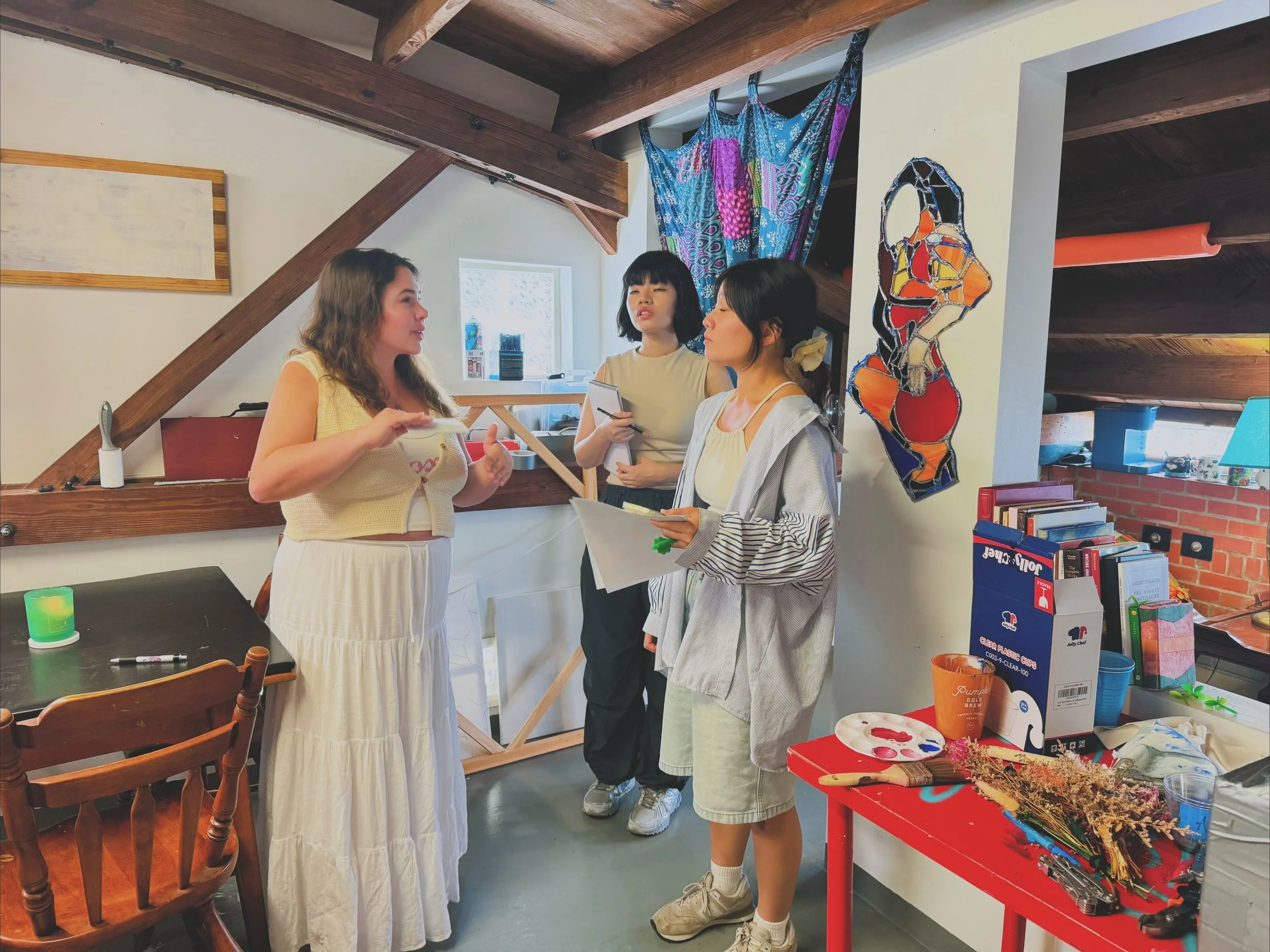 It was so fun to have artists from Taiwan in my studio this weekend. We talked about the art community in Houston and the different parts of being a professional artist. Shout out to #dotcoffee for the feast! 🇹🇼❤️

Thank you to @gonzo247 and @_caro