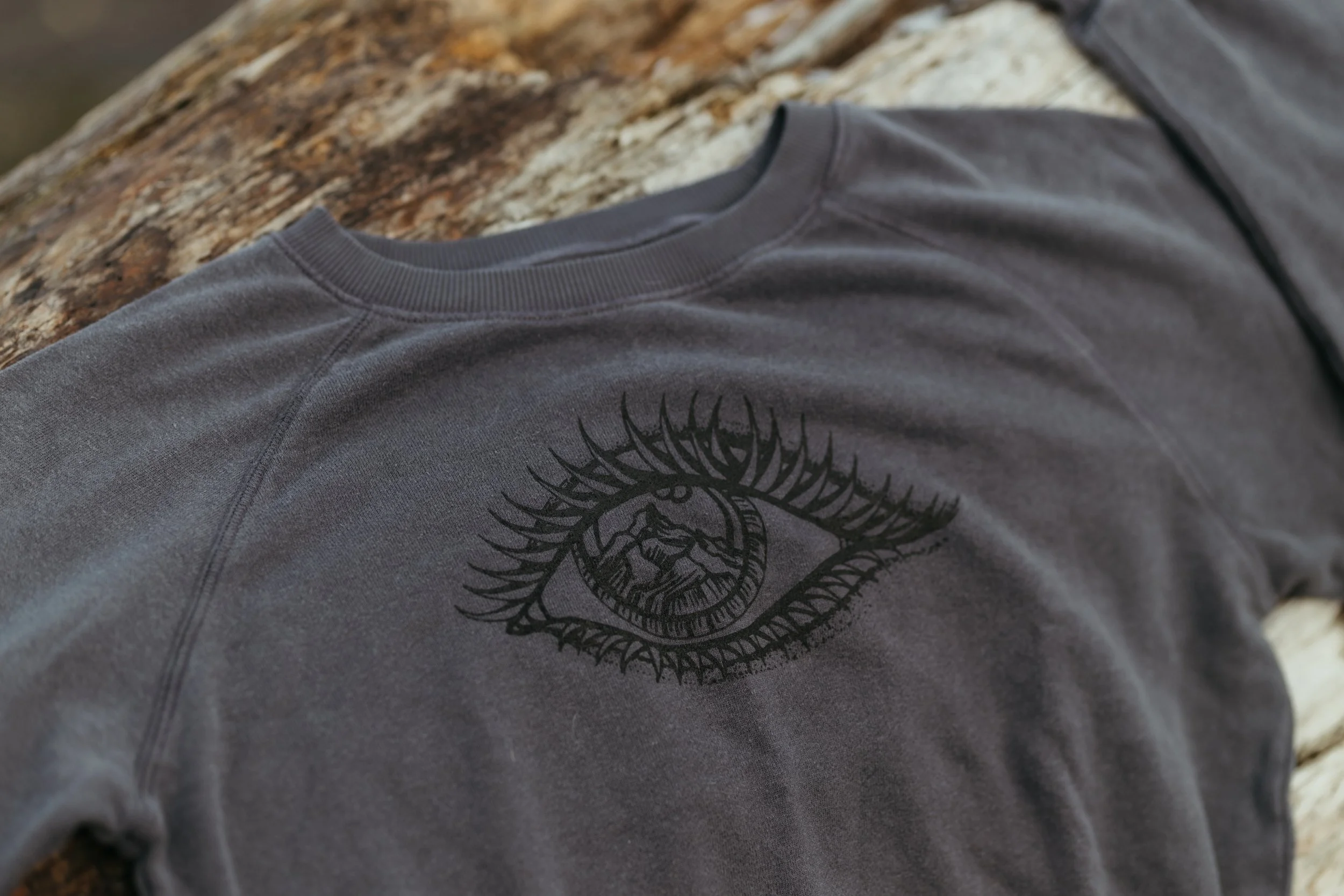 sacred-range-hemp-crewneck-unisex-grey-mountain-eye-detail-01.jpg