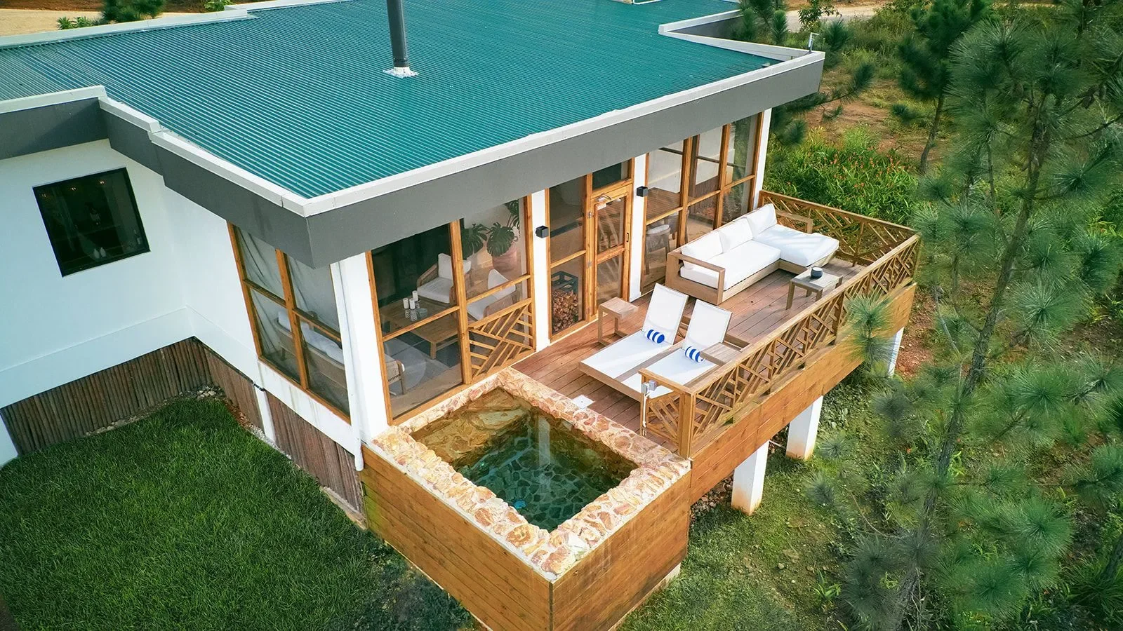 20251106160238_-1920w.webp (Copy)