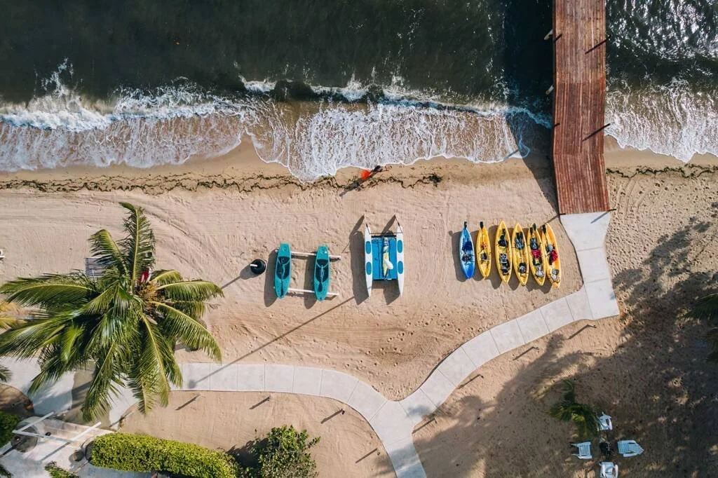 Jaguar-Reef-Onsite-Activity-Kayaking-1024x682.jpg
