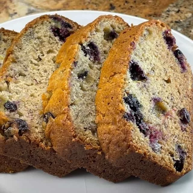 blueberry banana bread 1.jpg