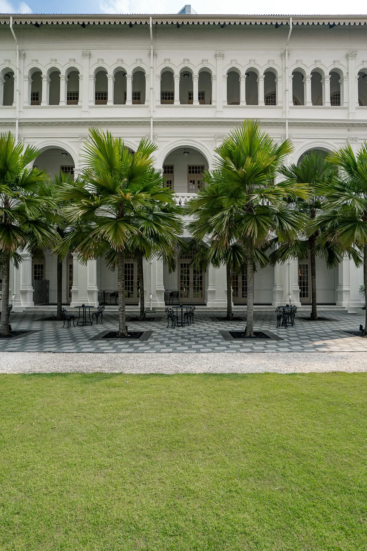Singapore - Raffles Joe Kelly @alifeiimagined-aJOE02271.jpg