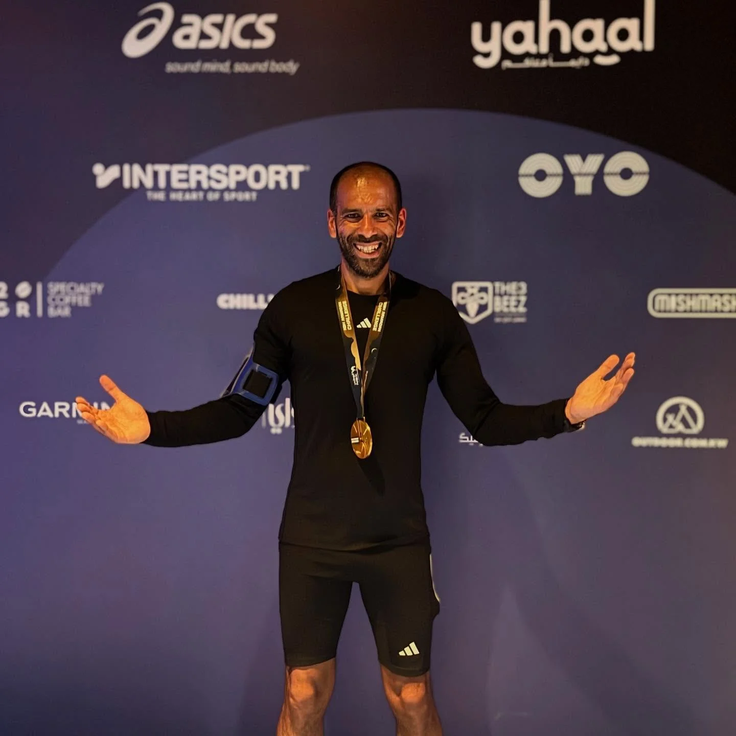 الحمدلله وبفضله حققت لقب البطل الأوّل في سباق تحدي البنك الوطني، خلال ٩ أيام قطعت مسافة 655 كيلومتر، ليس بالأمر السّهل وكان من المشاركين أيضًا أبطال في هذه #الرياضة على مستوى عالمي ولكن استطعت انتزاع اللقب لأضع لقب الاسطورة بجانب ألقابي، لمن لا يعرف