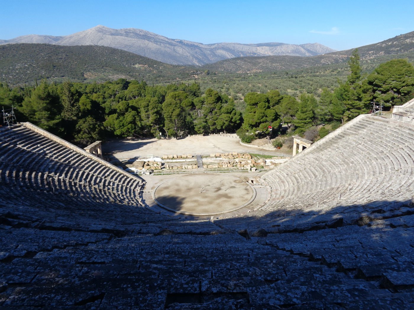 theatro_sait.jpg