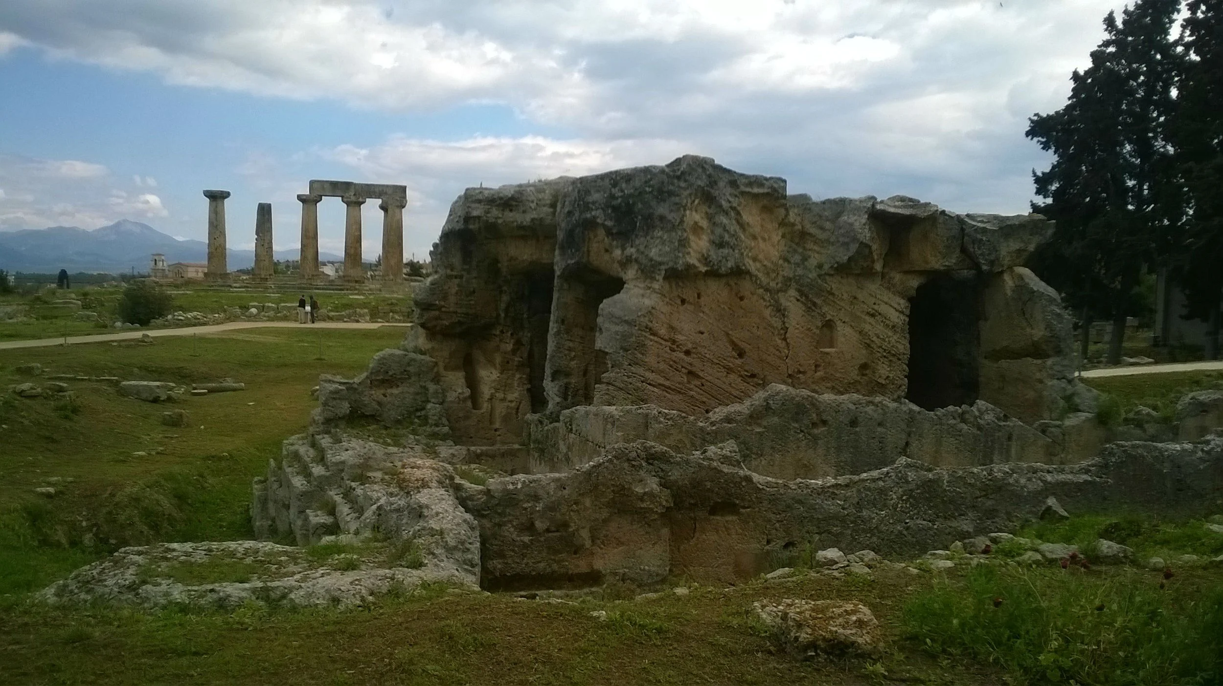 1._glafki_and_temple_of_apollo.jpg