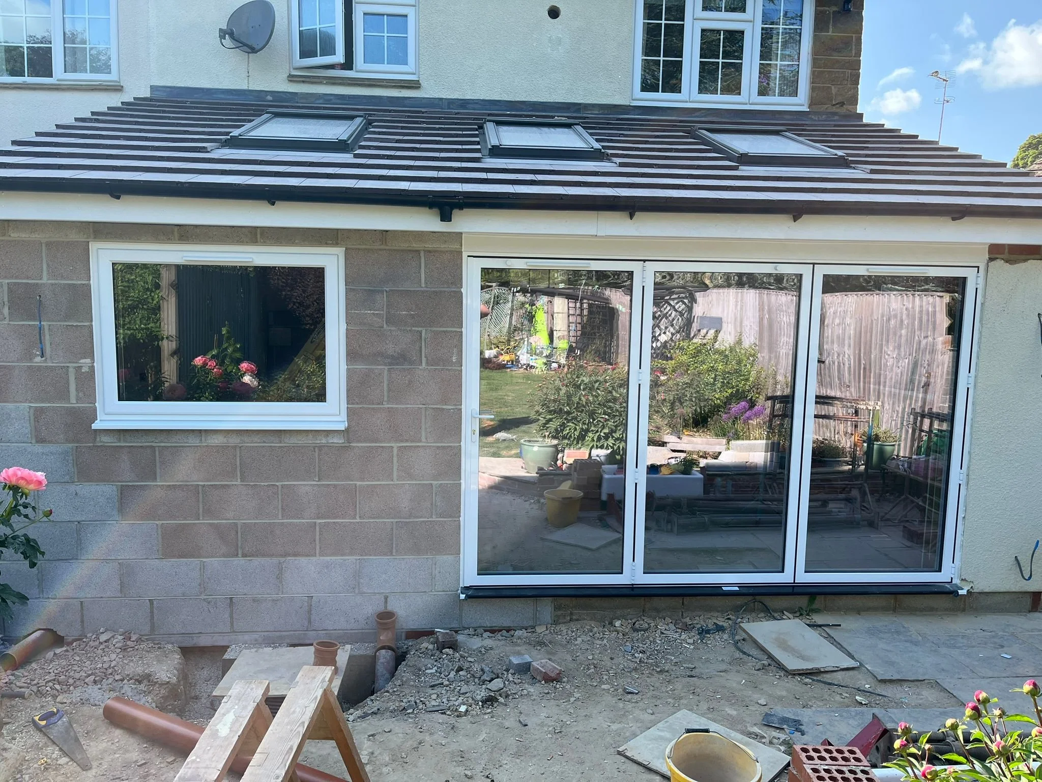 Oxfordshire Expert Doors & Windows Installers | Dynasty Windows | Bifold Doors