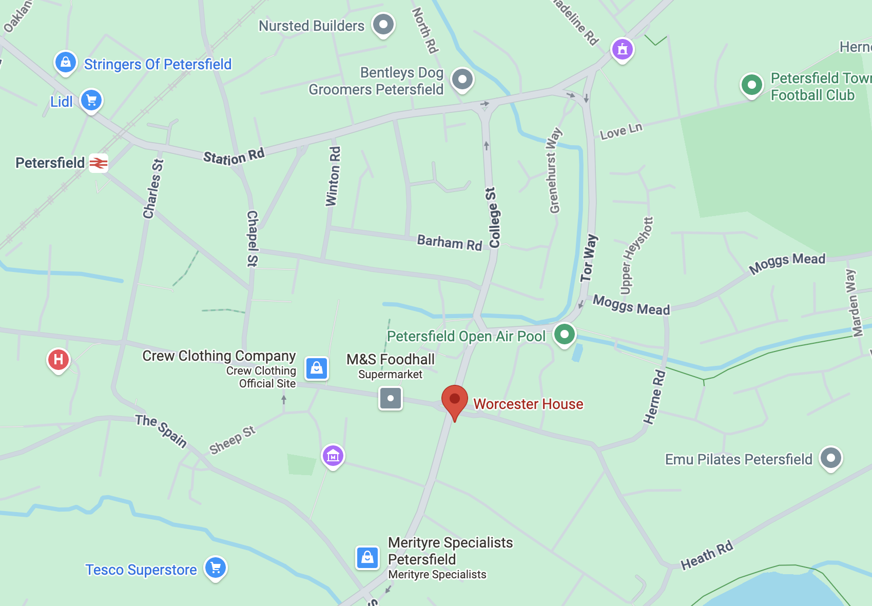 Map of Petersfield showing locations such as Worcester House, Petersfield Open Air Pool, M&S Foodhall, Crew Clothing, Tesco Superstore, and various streets and landmarks.