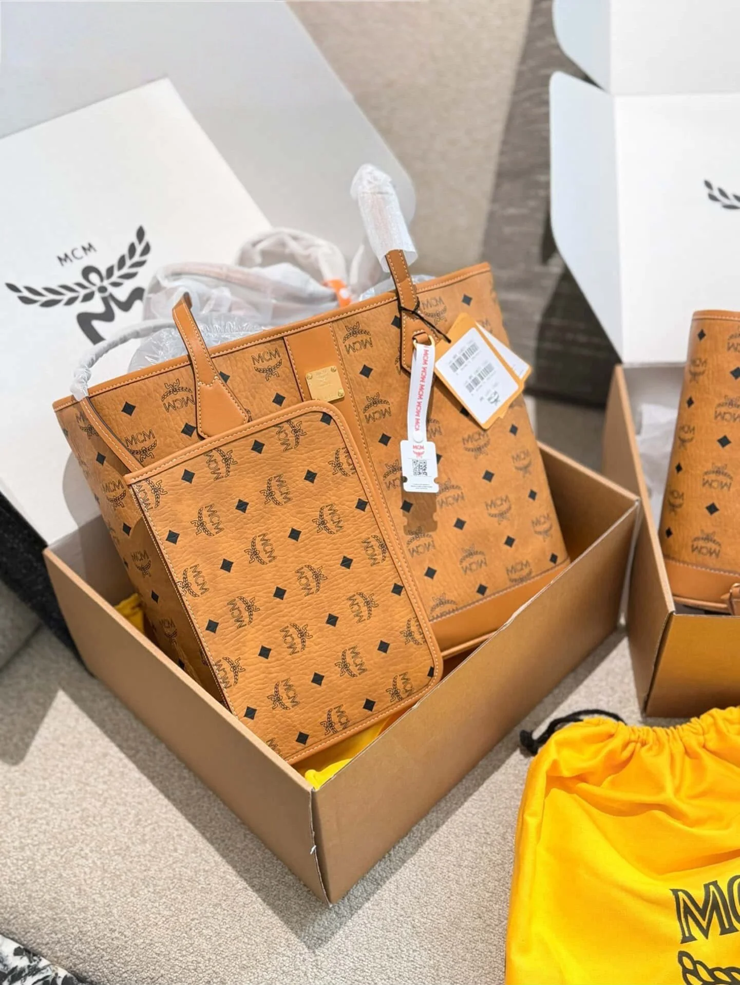 Large Cognac Visetos monogram canvas shopper