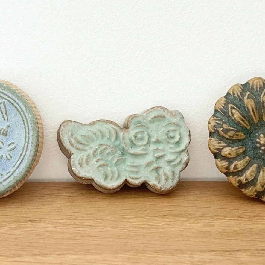 yiiland-new-beginnings-series-ceramic-chopstick-auspicious-lion.jpg
