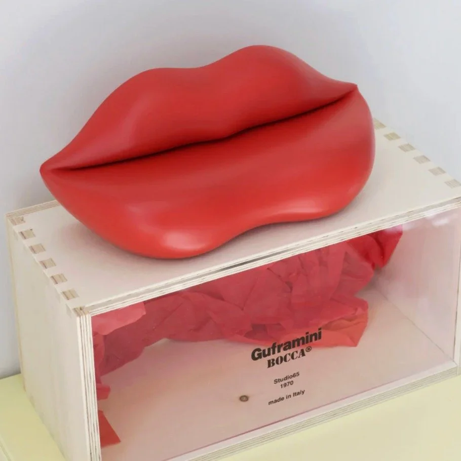 #AuraAndCo #MinimalAesthetic #LifestyleBrand #EverydayElegance #CuratedEssentials #TimelessStyle #ModernLiving #MindfulLifestyle #MinimalDesign #LuxuryForEveryday