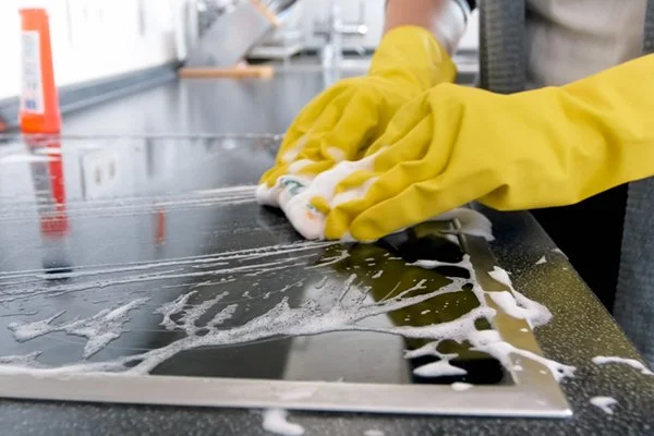 cleaning-kitchen.jpg