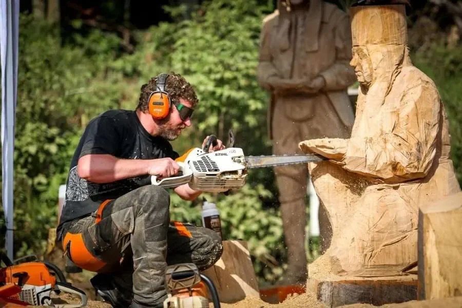 Chainsaw Carving