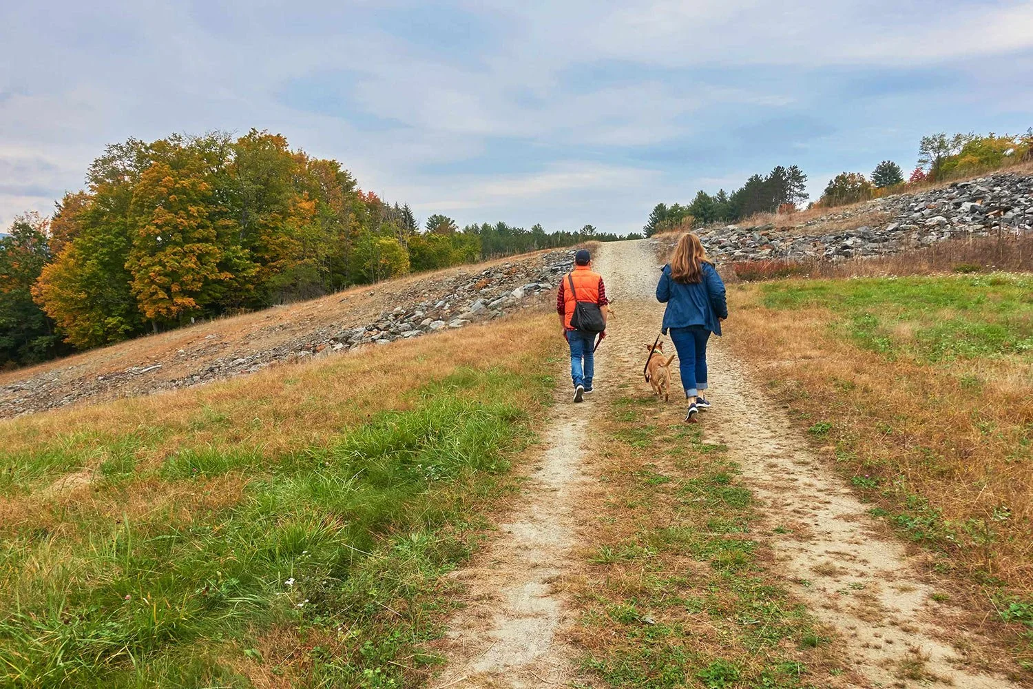 Rosie-McCobb-photography-green-mountains-family-hike.jpg